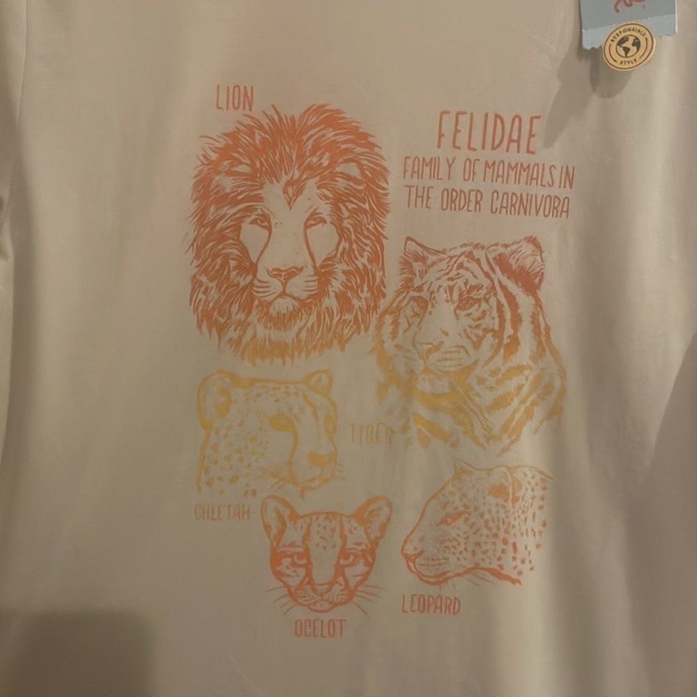 NWT BOYS XL 16 LONG SLEEVE GRAPHIC T- SHIRT CAT AND JACK - Picture 3 of 7